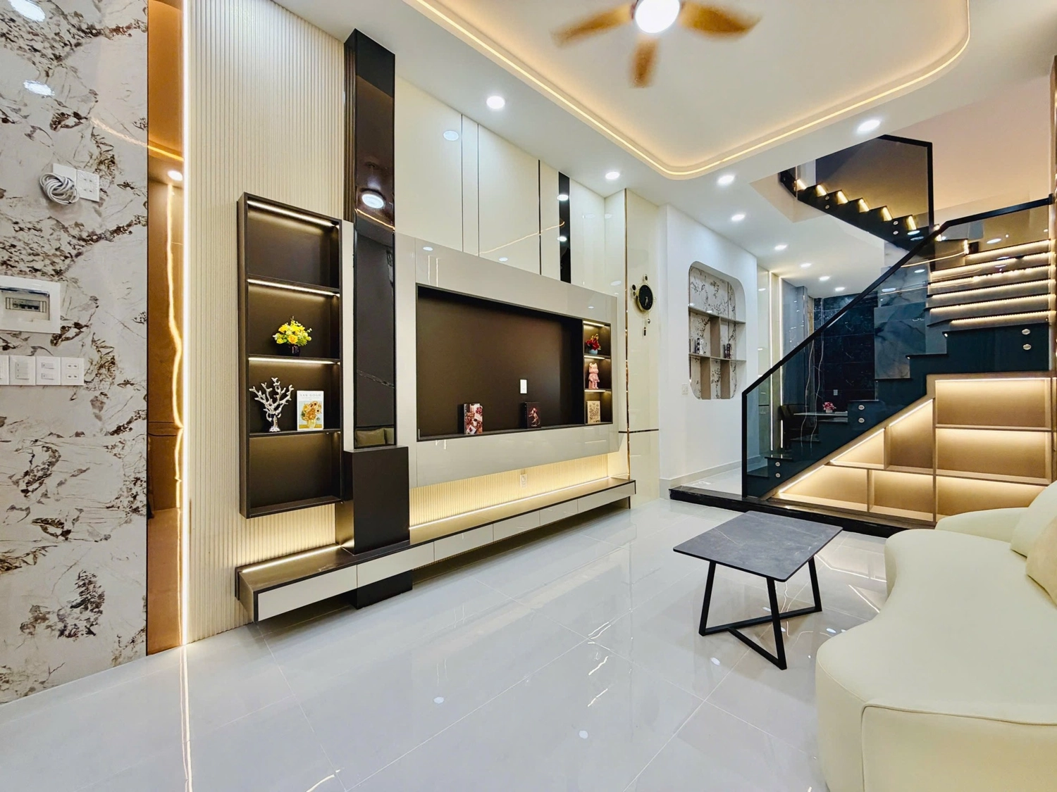 Những căn nh&agrave; đầu tư thường được l&agrave;m phần tường rất đẹp