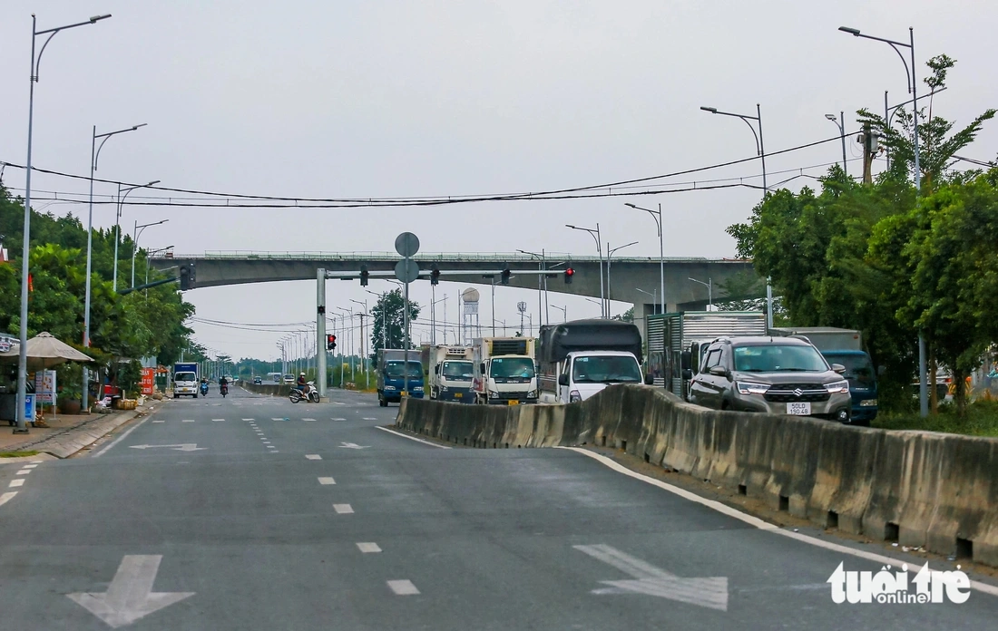 Đây là khu vực có lượng lớn xe cộ đi lại (kết nối hướng xe từ trung tâm, quận 7 về hướng khu công nghiệp - cảng Hiệp Phước, Nhà Bè). Do đó, việc mở nút giao kết nối với cao tốc Bến Lức - Long Thành sẽ góp phần thúc đẩy phát triển kinh tế 