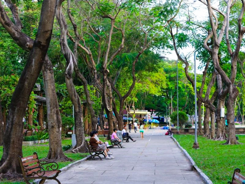 Công viên Lê Thị Riêng
