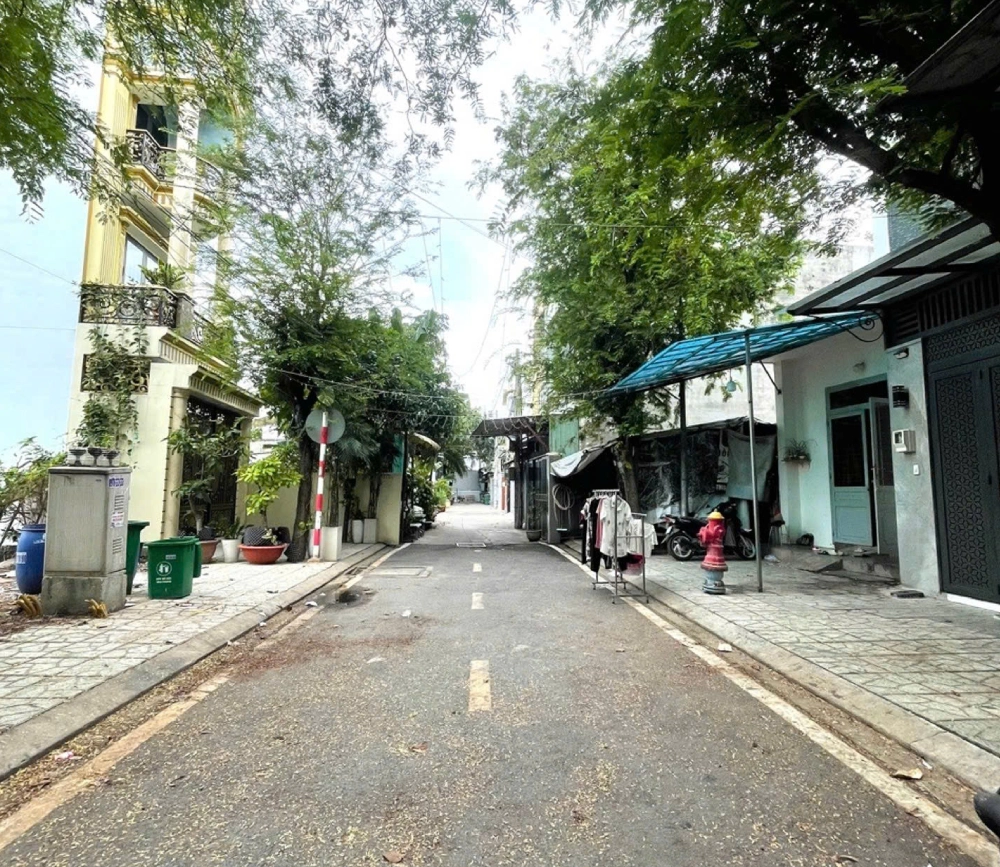Khu vực c&oacute; nh&agrave; mới x&acirc;y l&ugrave;i s&acirc;u v&agrave;o trong c&oacute; khả năng d&iacute;nh quy hoạch lộ giới