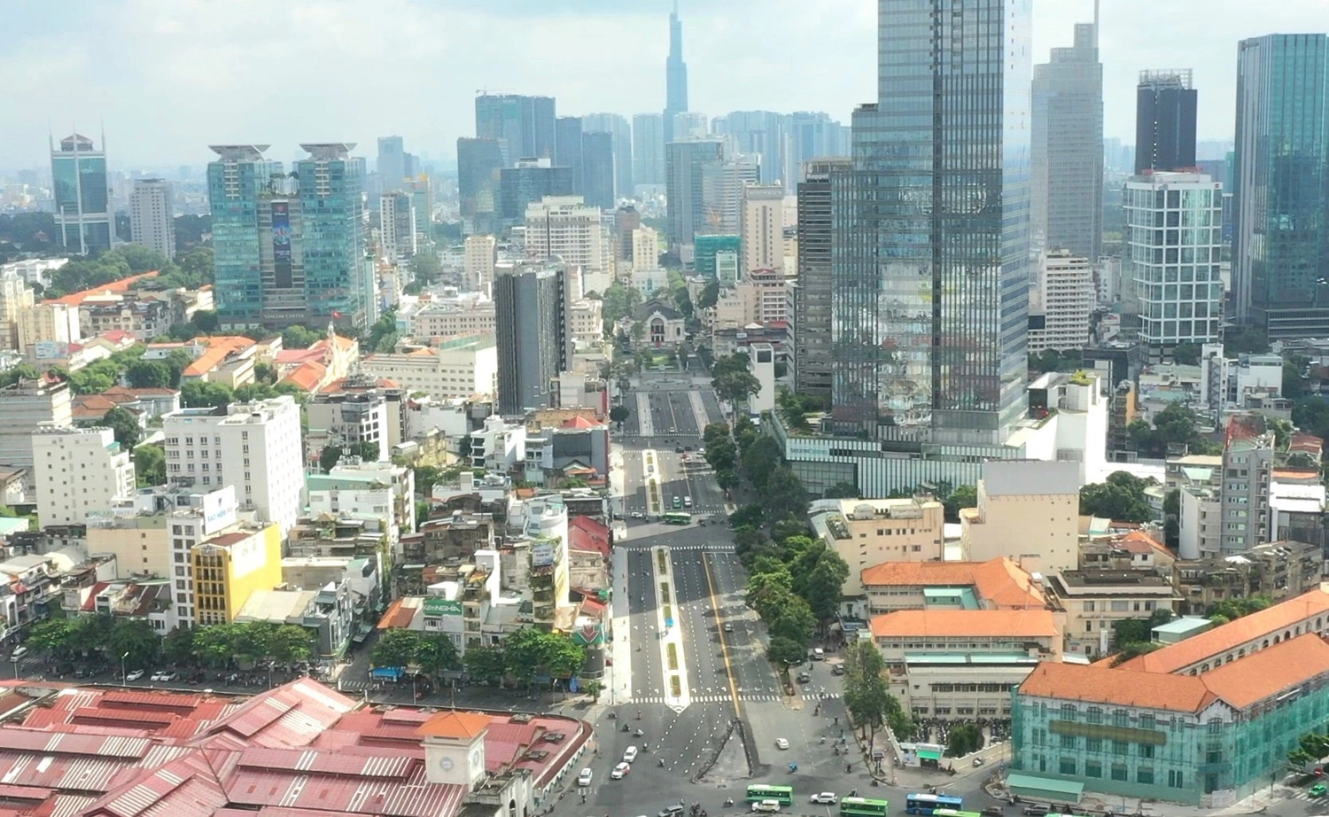 Đường Lê Lợi thuộc top 3 con đường đắt giá nhất Sài Gòn