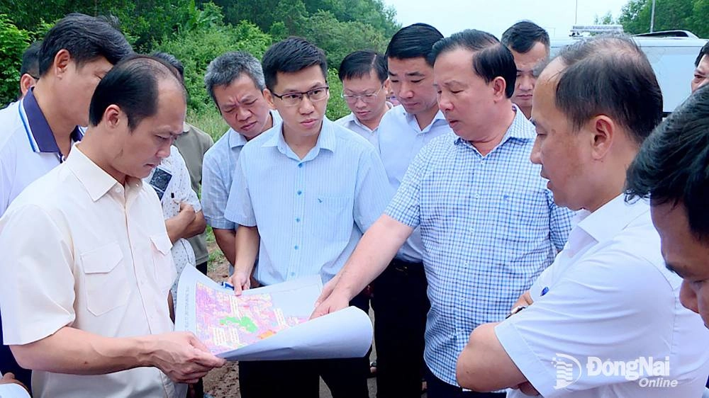 Lãnh đạo UBND thành phố Đồng Nai khảo sát công tác giải phóng mặt bằng dự án Vành đai 4 TP.HCM