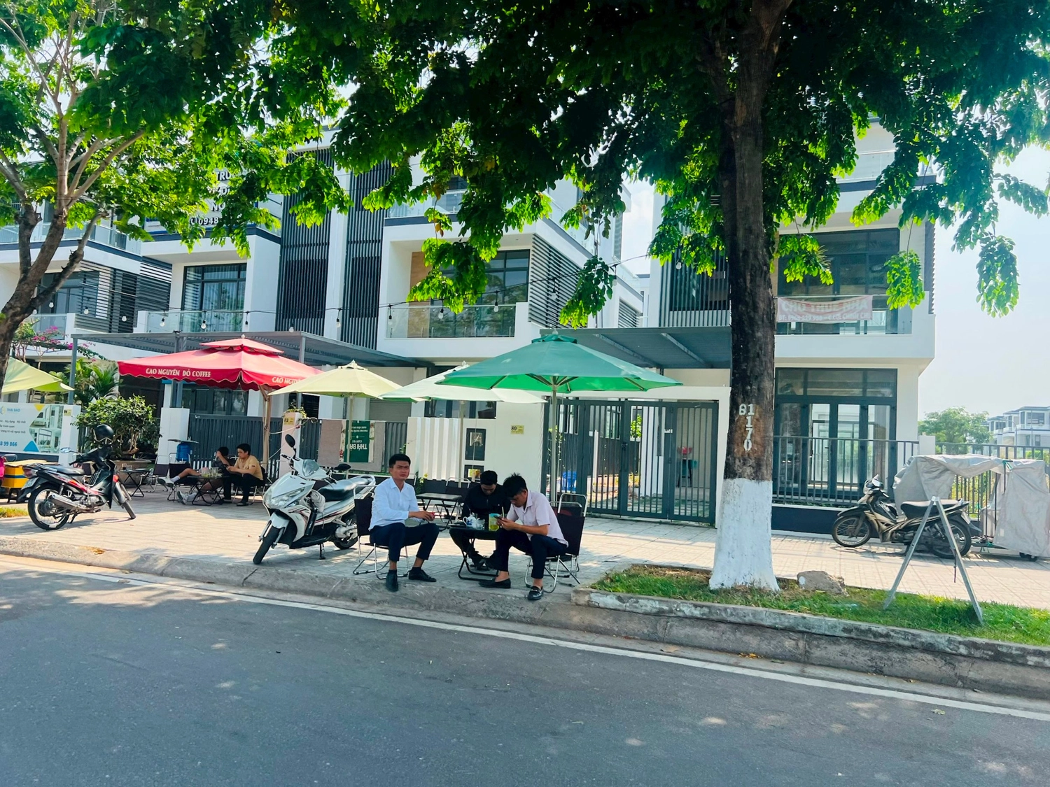 Môi giới bất động sản theo nhóm