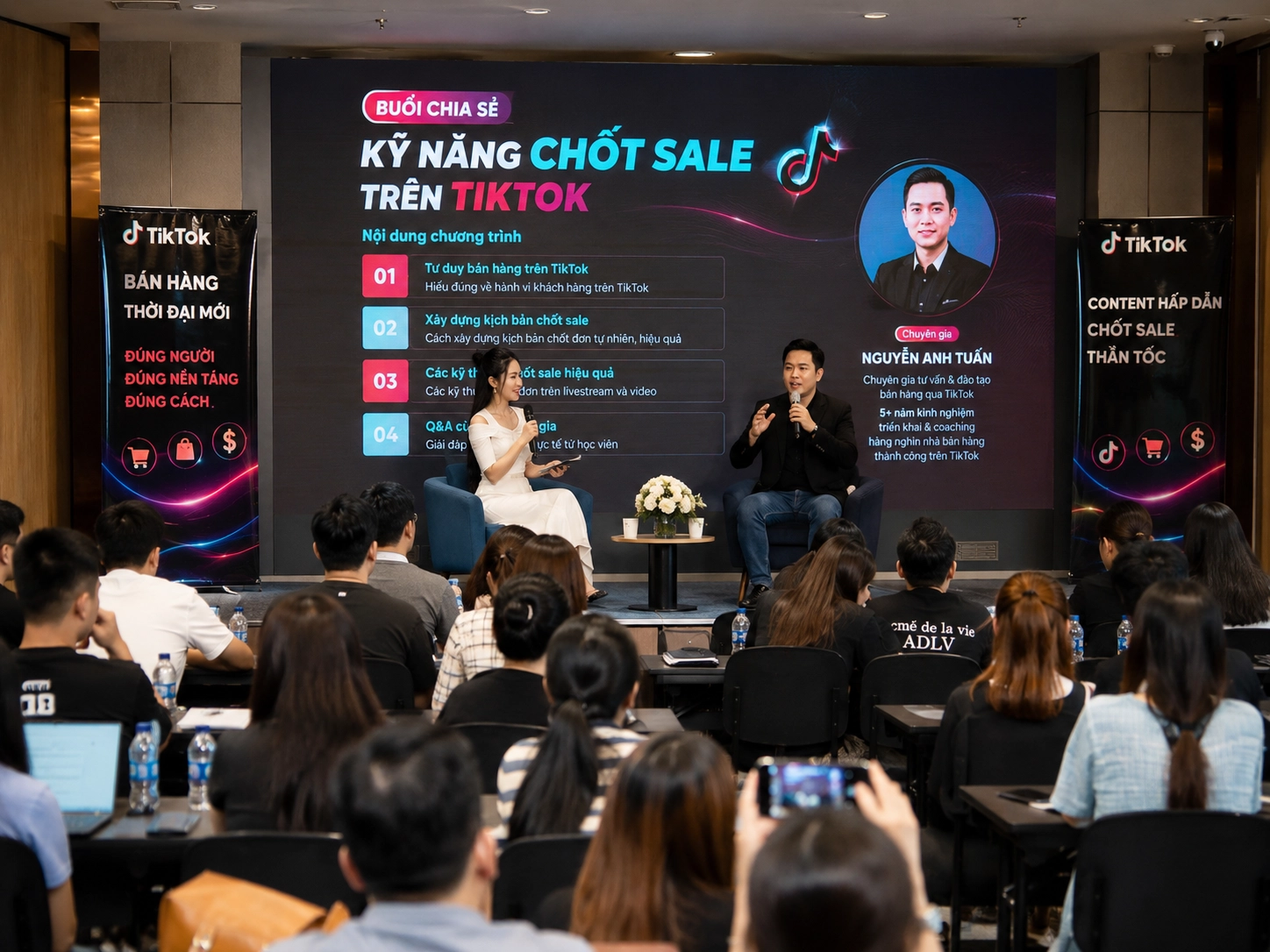 Một buổi chia sẻ về kỹ năng chốt sale tr&ecirc;n Tiktok