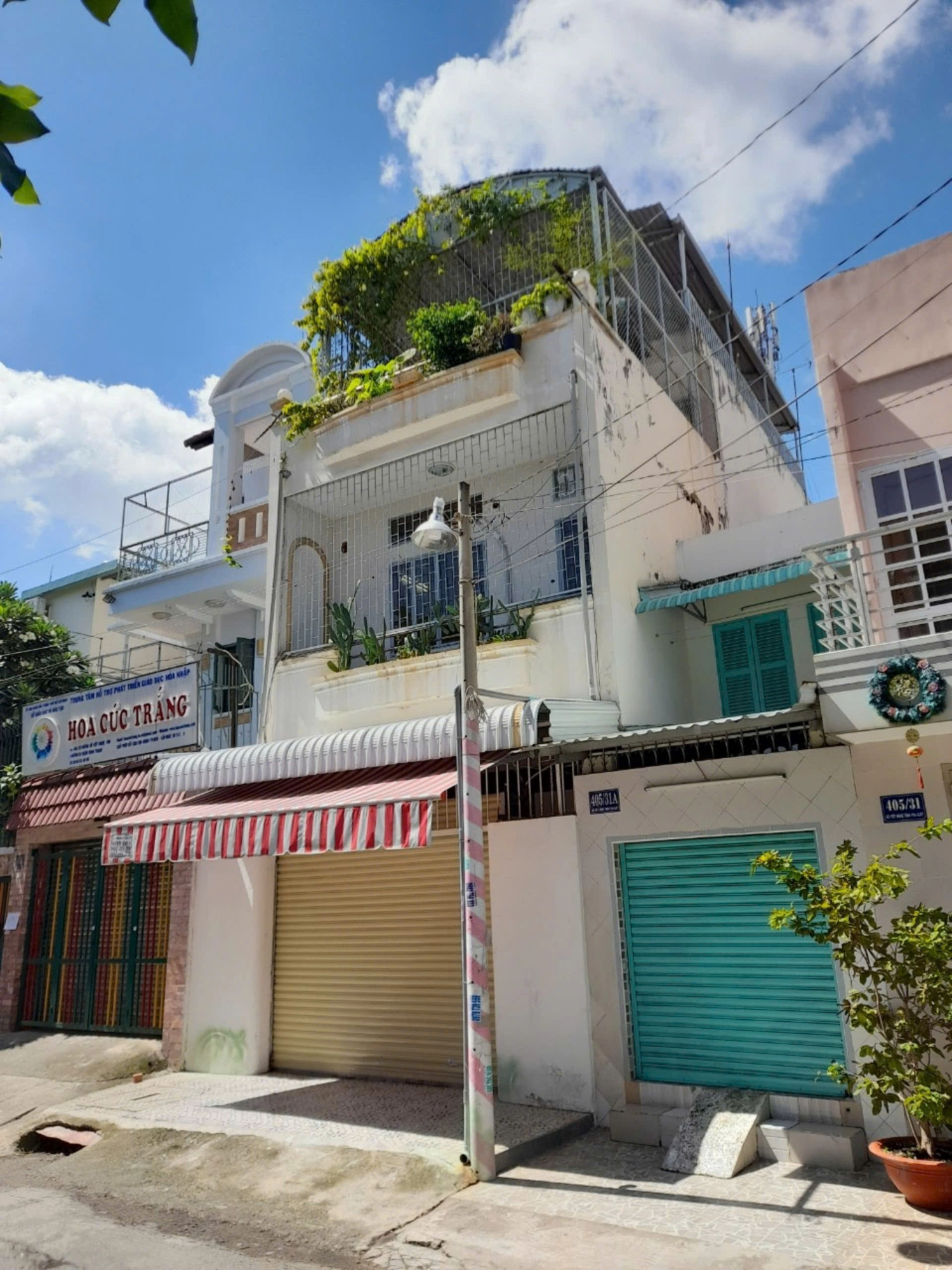 Nhà phố đơn lẻ