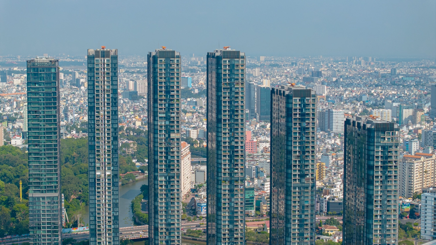 Vinhomes Golden River